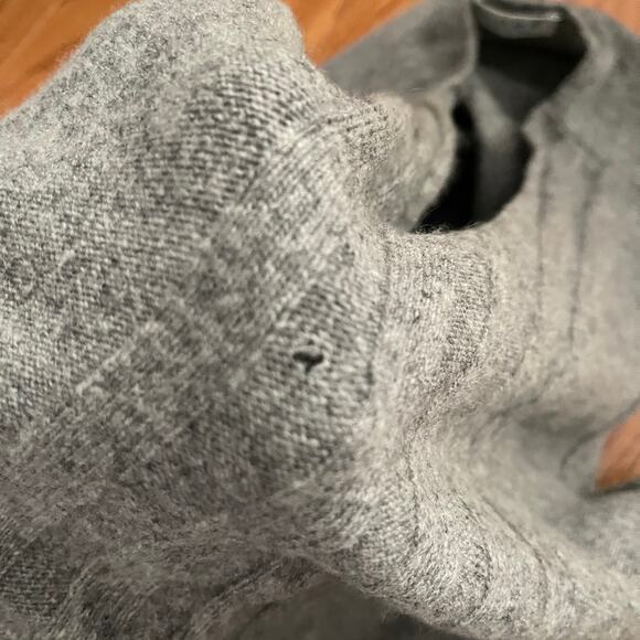 VTG Como Sport Italy Wool Cashmere Sweater Vest Womens M Grey For Repair or DIY - Picture 8 of 10